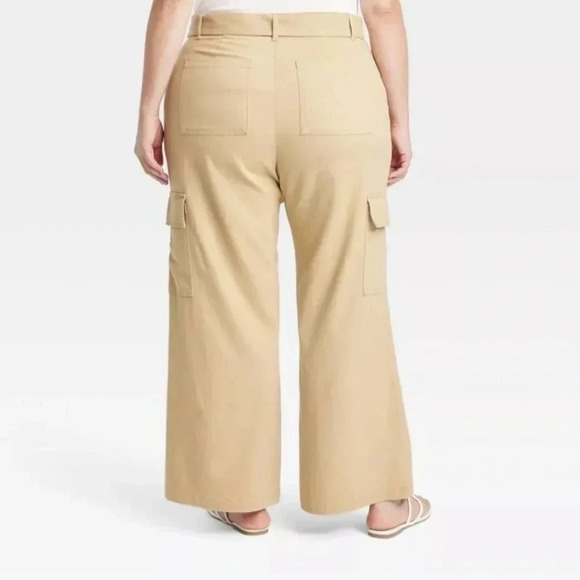 Sz 17 High-Rise Wide Leg Cargo Pants - Ava & Viv™ Tan - Picture 3 of 7